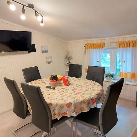 Apartman Popi 2 *