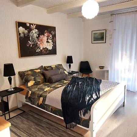 Popi 2 * Klenovica