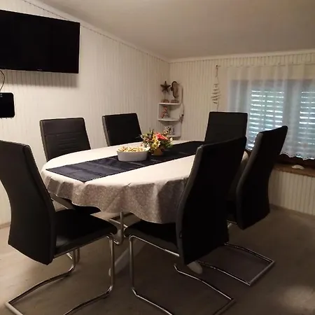 Popi 2 Апартаменты Кленовица